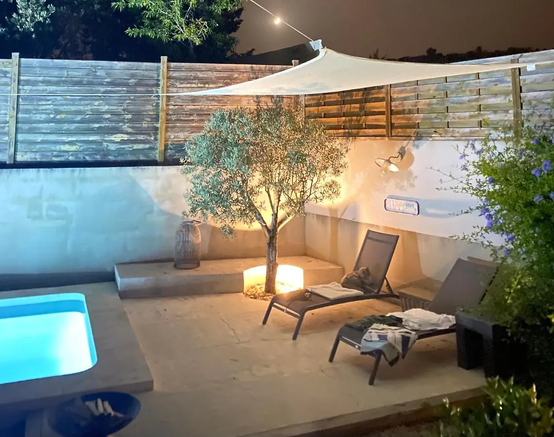 Belle Villa Recente De 120 M2 Avec Piscine Villeneuve-les-Avignon 0*,